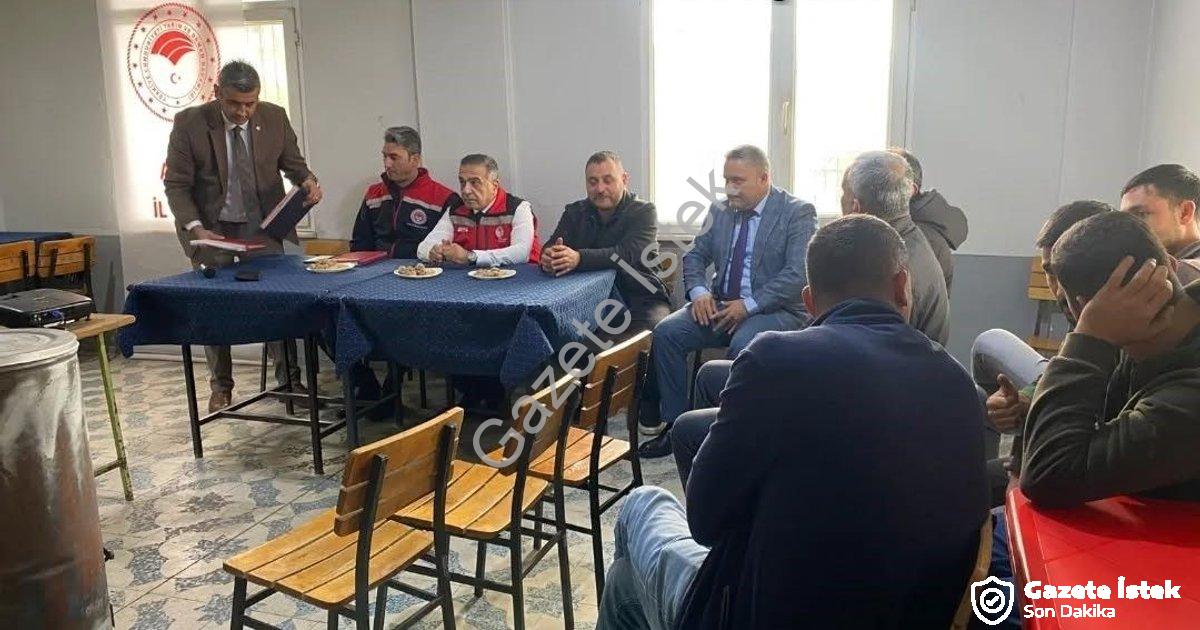 "Aydın'da Tarım Seferberliği: 17 İlçede Üreticilerle Buluşuldu" başlıklı haber için fotorealistik, p